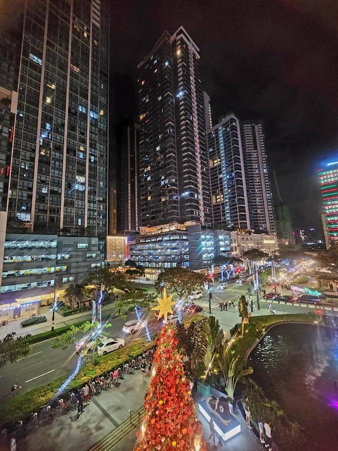 Spacious 7U Homey Unit Steps Away From Uptown Mall And Mitsukoshi Mall Free Parking With Washer Manila Eksteriør billede